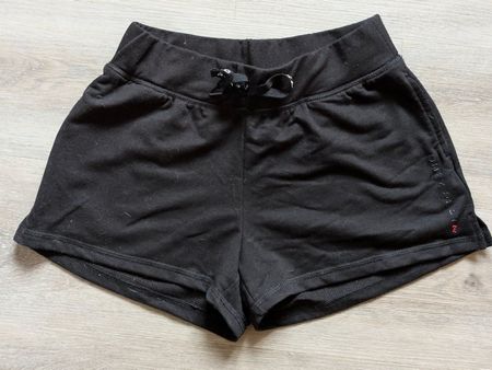 Short sport