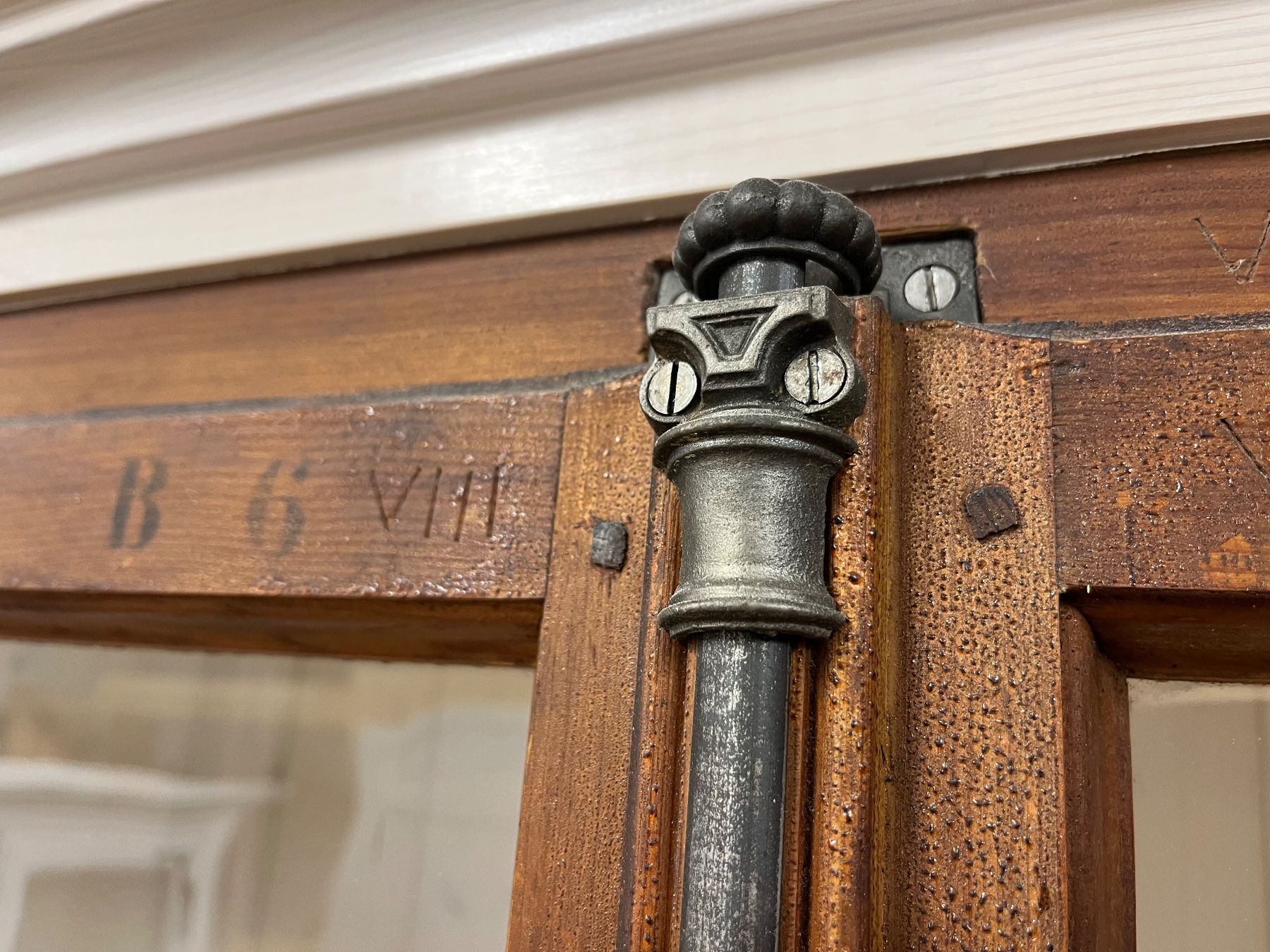 Vetrine: Vitrinenschrank einzigartig mit historischen Fenstern – Nuovo (secondo la descrizione) da Elgg venduto da nefernst 3