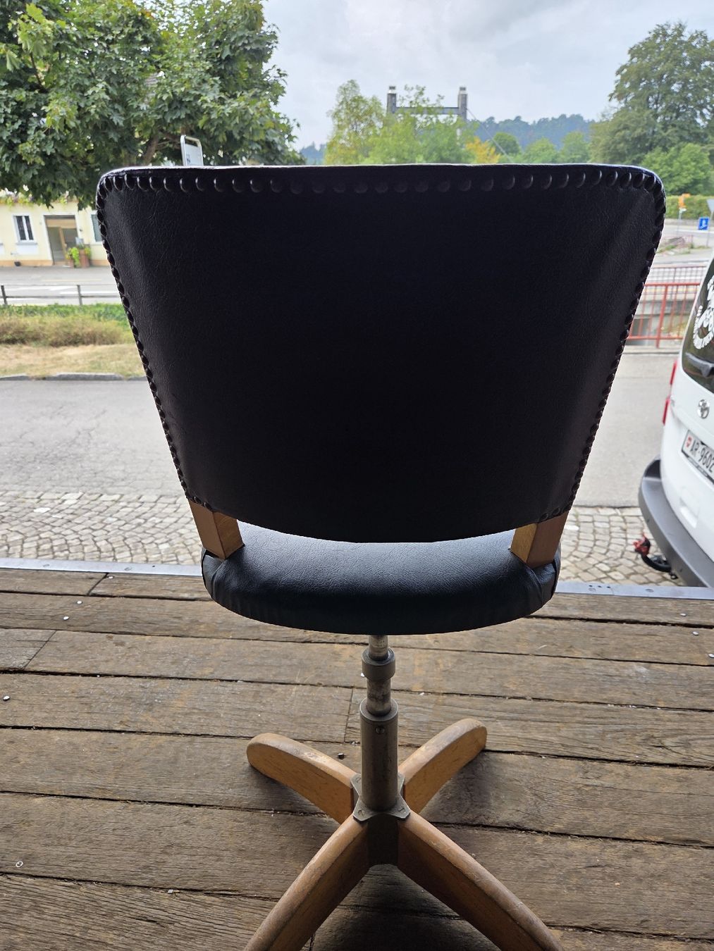 Stühle: Designer Bürostuhl – Gebraucht aus Herisau von Strahlkraft 2