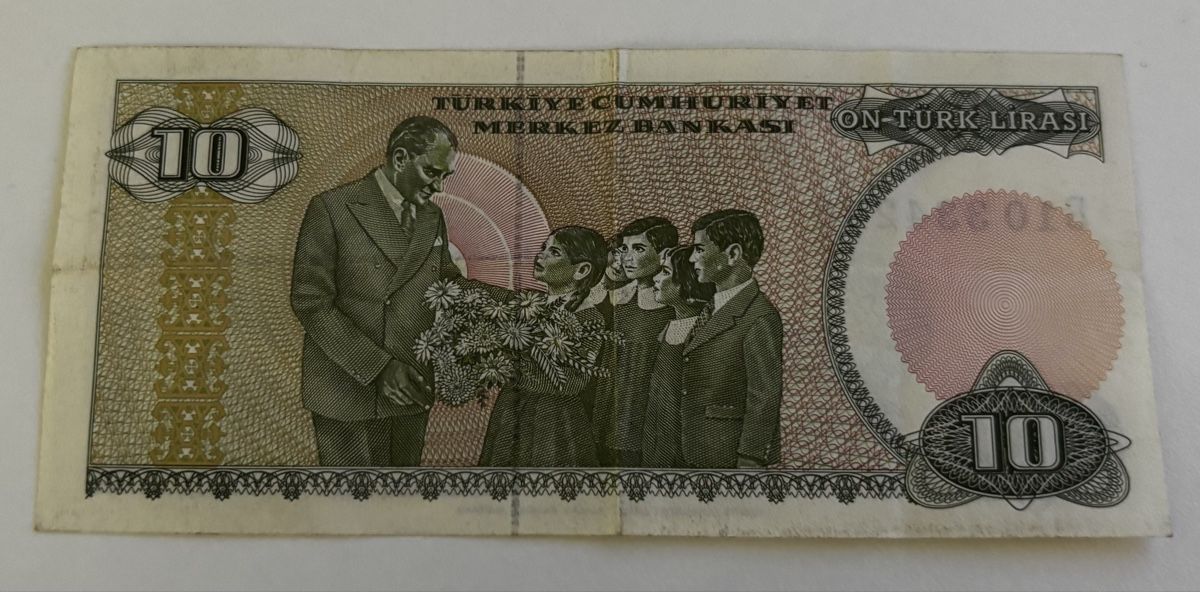 Banknoten: Türkei 10 Lirasi – Gebraucht aus Algetshausen von Carrhard 1
