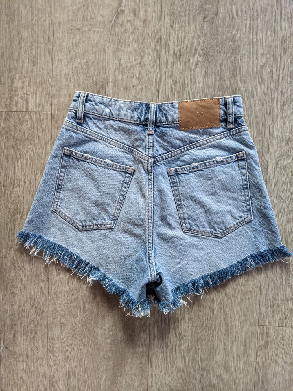 Zara Hosen: Zara jeans shorts in size 36. – Neu (gemäss Beschreibung) aus Altendorf von jak_lkk8 1
