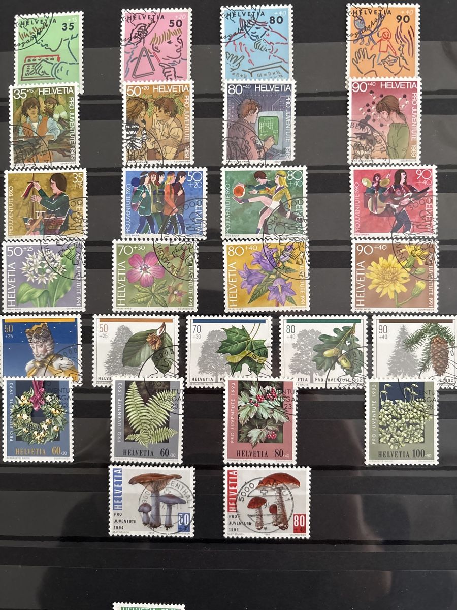Tutti i francobolli: Pro Juventute Sammlung, fast komplett bis 1993 – Usato da Küttigen venduto da Schnitzelhoschi 8
