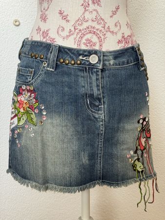 Jeans Minirock, plusminus, Gr. S, Blumenstickerei🌹🌸🪡 (52)