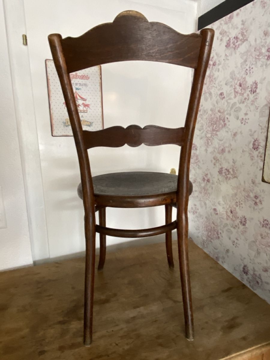 Thonet Stühle: THONET AUSTRIA original, selten – Gebraucht aus Lotzwil von Tgdromad 2