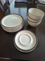 Servizio piatti e ciotole ceramica beige marrone