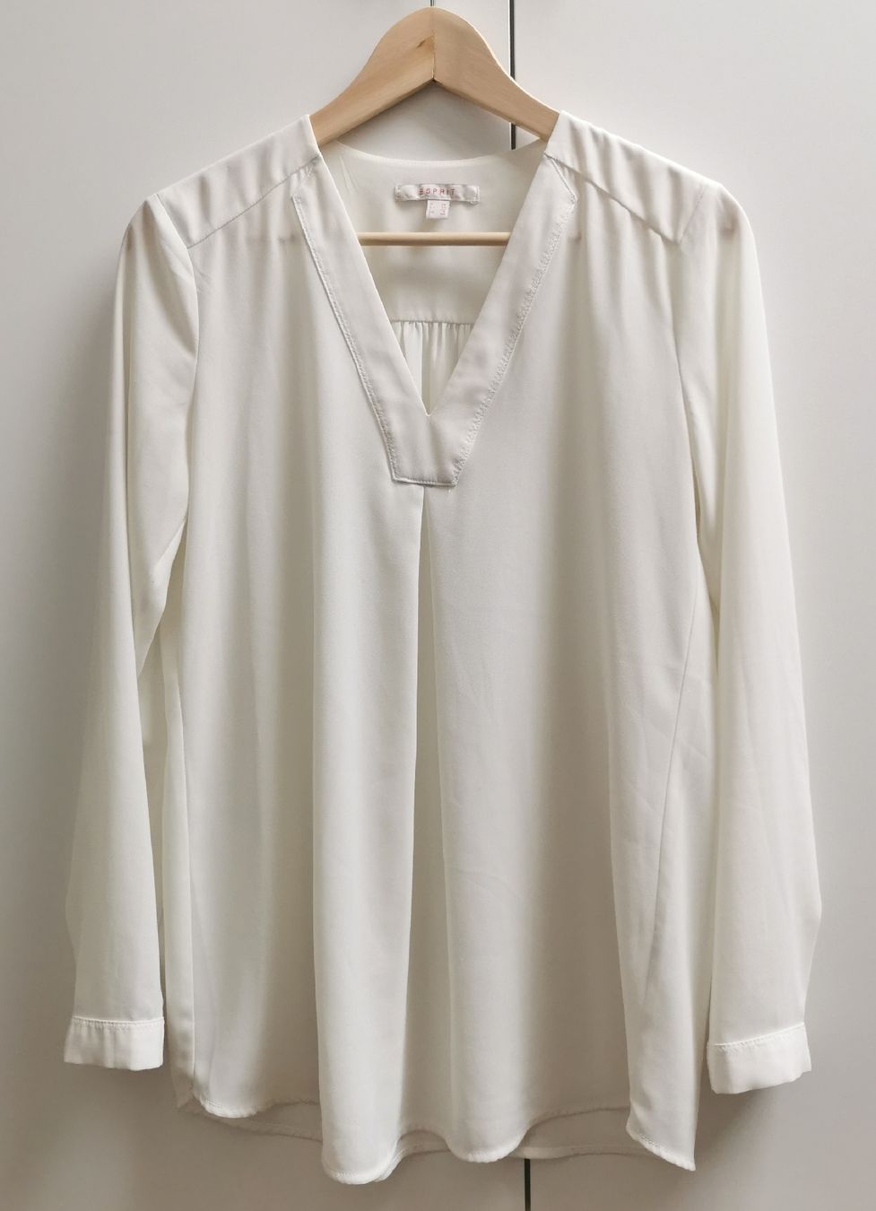 Esprit Blusen: Esprit Damen Bluse creme-weiss, Gr. 36 – Gebraucht aus Obergerlafingen von Sigus