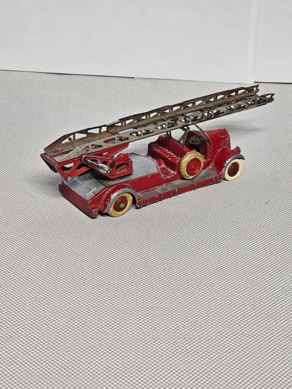 Dinky Toys Modellini d'auto: Dinky Delahaye Feuerwehr – Usato da Starrkirch-Wil venduto da easygo13 1