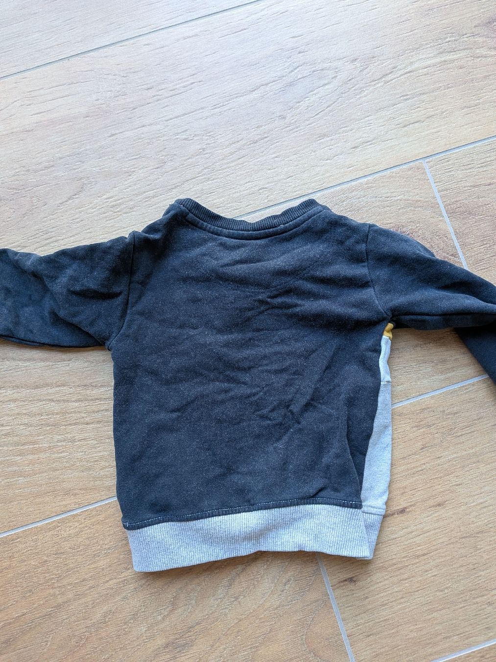 Maglioni & Felpe: Baby Pullover Grösse 74 – Usato da Eschenbach SG venduto da SanFranciscoCalifornia 2