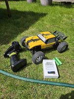 Voiture RC D'une Thunder 1:12