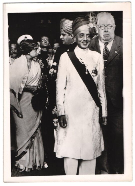Fotografie & Manifesti: Fotografie Atlantic, Maharaja de Mysore, – Usato da Berlin venduto da bartko-reher