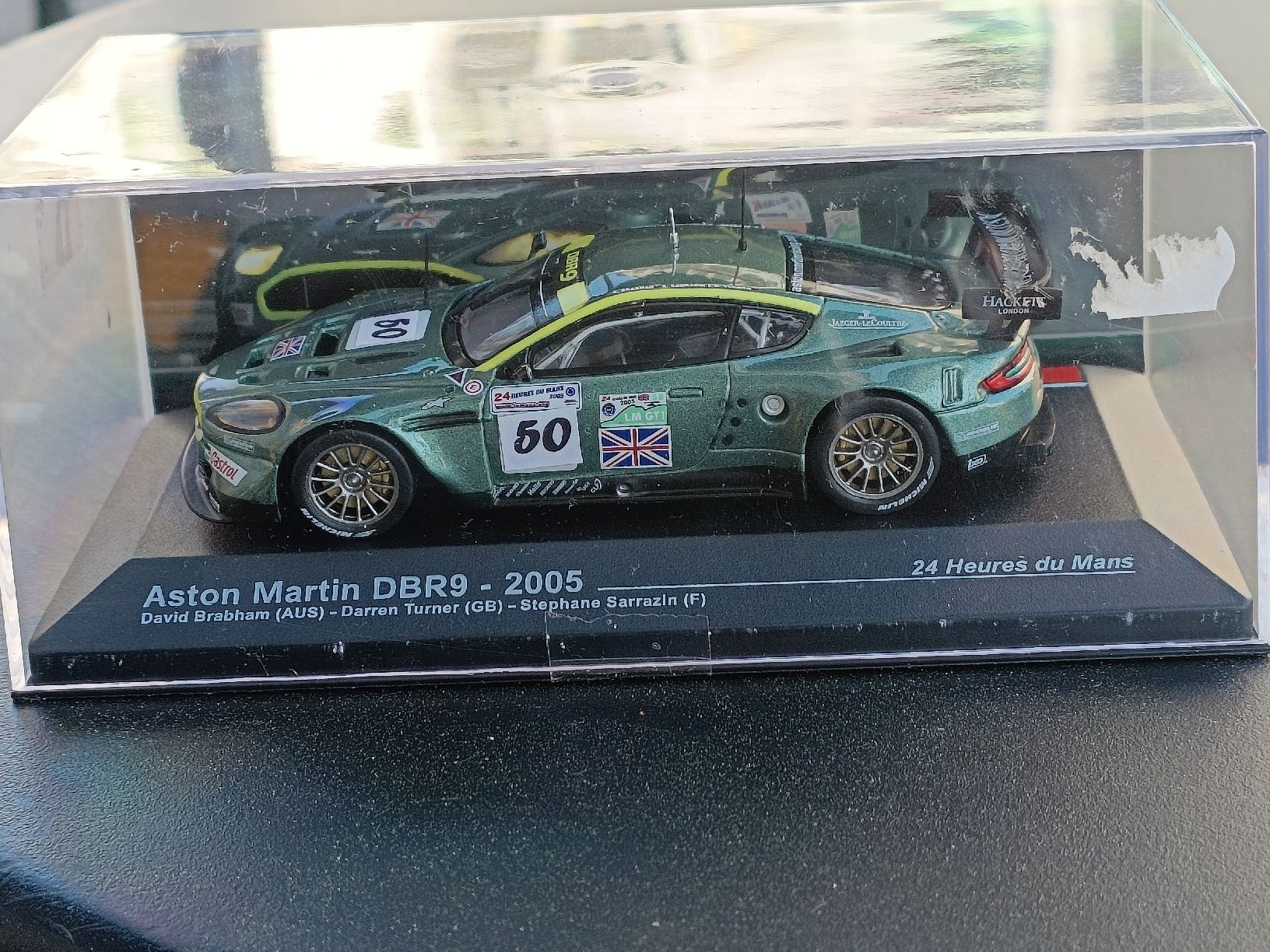 Aston Martin Modellini d'auto: Modellauto Aston Martin DBR9 2005 24 Heures du Mans – Nuovo (secondo la descrizione) da Brugg AG venduto da Ente015 1