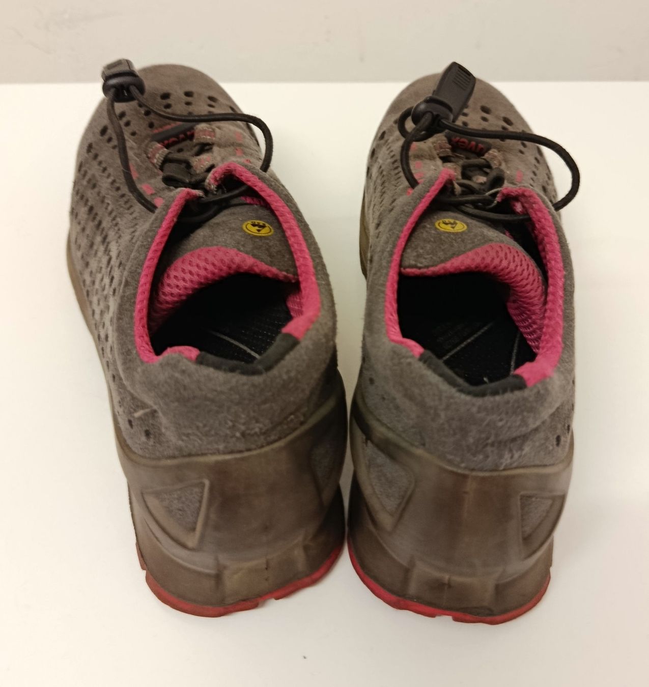 Uvex Scarpe da donna: Sicherheitsschuhe UVEX 38 ESD - gebraucht – Usato da Degersheim venduto da Zuckerka 6