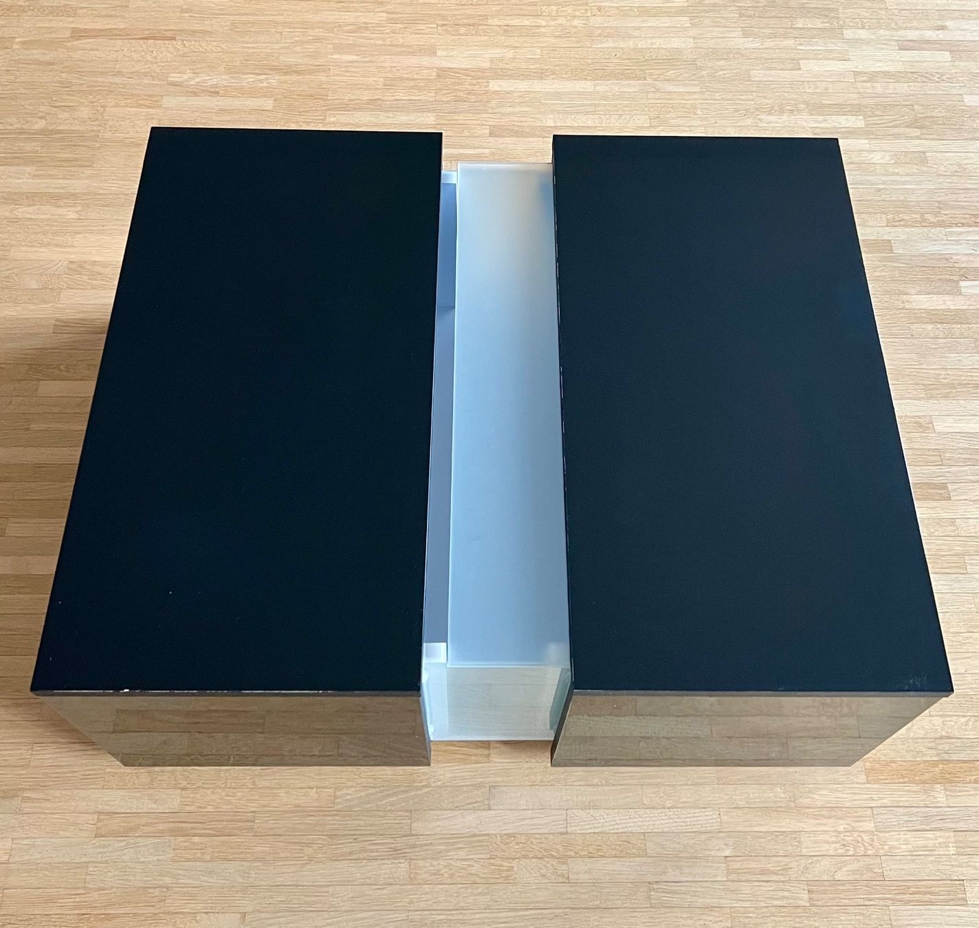 Tavoli: Couchtisch – Usato da Zürich venduto da easy_ras7