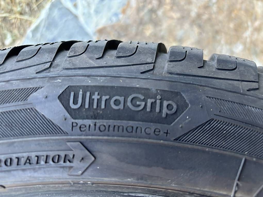Pneus & Roues: 2 pneus hiver GoodYear 255 45 20 – D'occasion à Flanthey par rs4_78 4