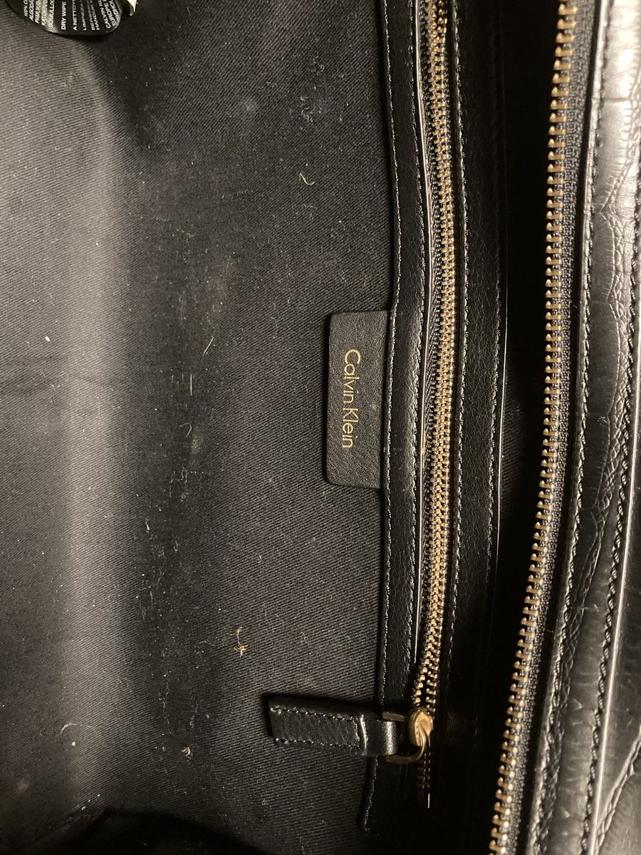 Calvin Klein Sacs femmes: Handtasche Calvin Klein – D'occasion à Winterthur par butterfly210 7