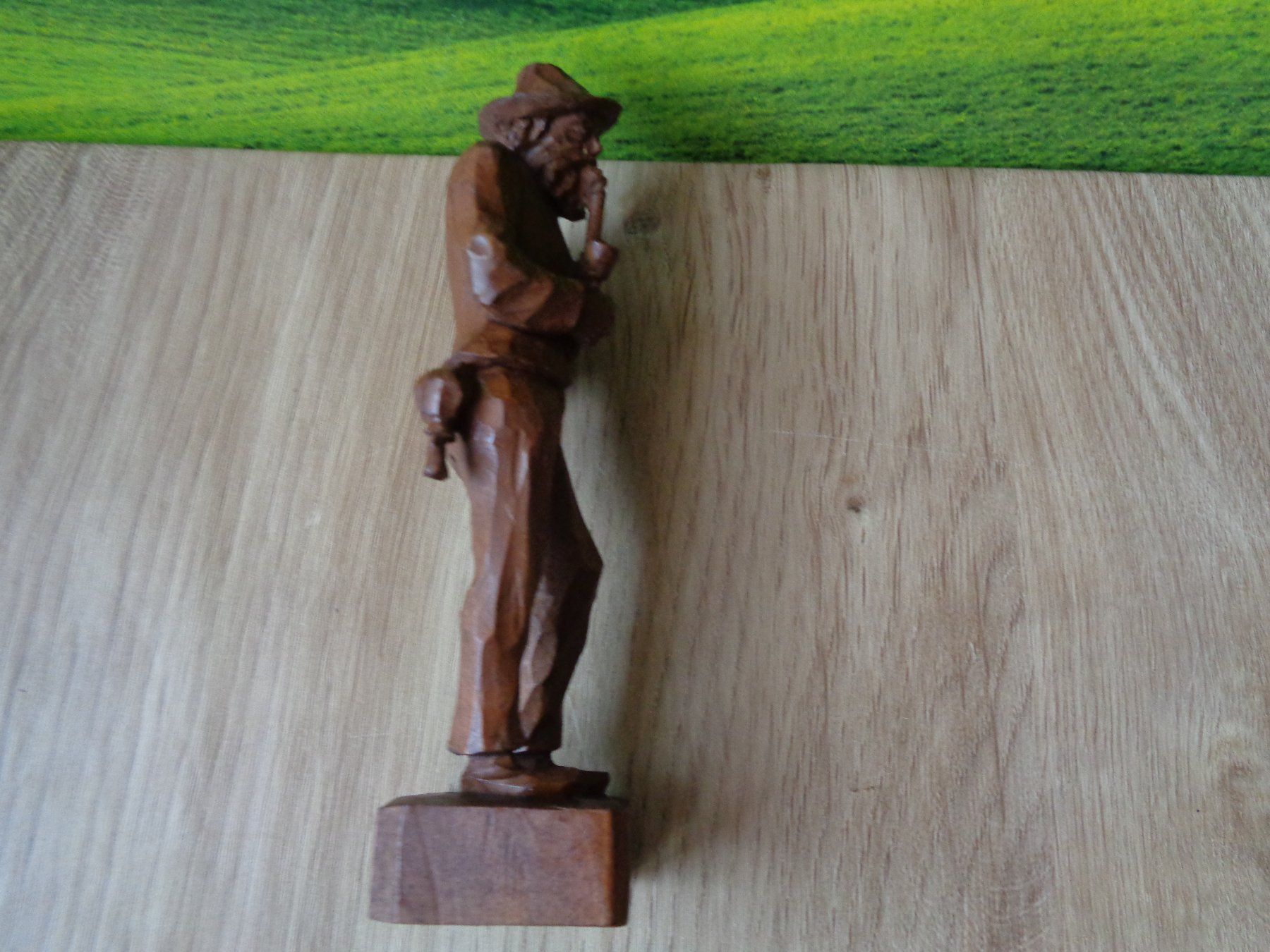 Sculture & Statue: HOLZ-FIGUR MANN MIT TABAKPFEIFE HANDGESCHNITZT – Usato da Henggart venduto da Pascha22 5
