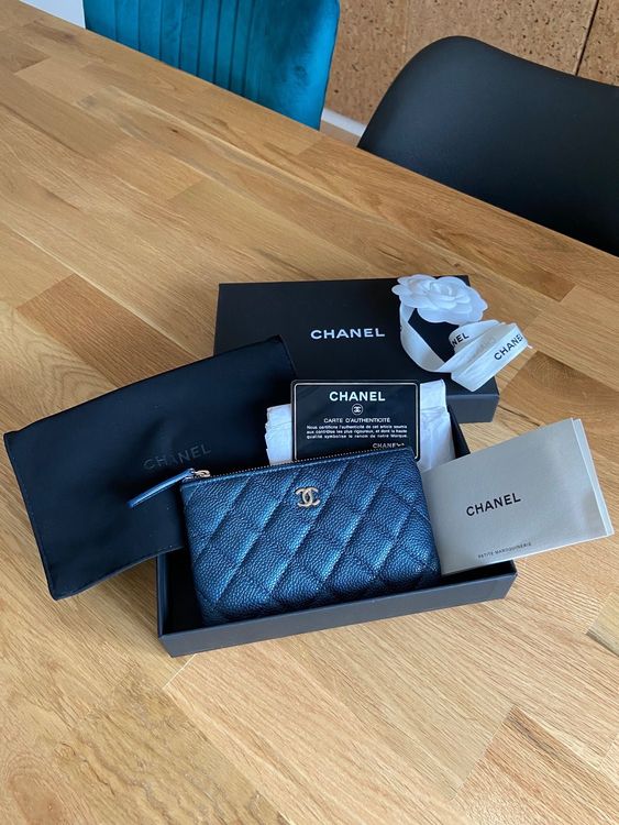 Chanel mini pochette classique o case