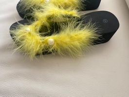 SUMMERTIME - edle/stylische Perlen Flip-Flops, nero/gelb, 41