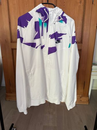Nike Windbreaker Jacke – Größe L – Retro Style