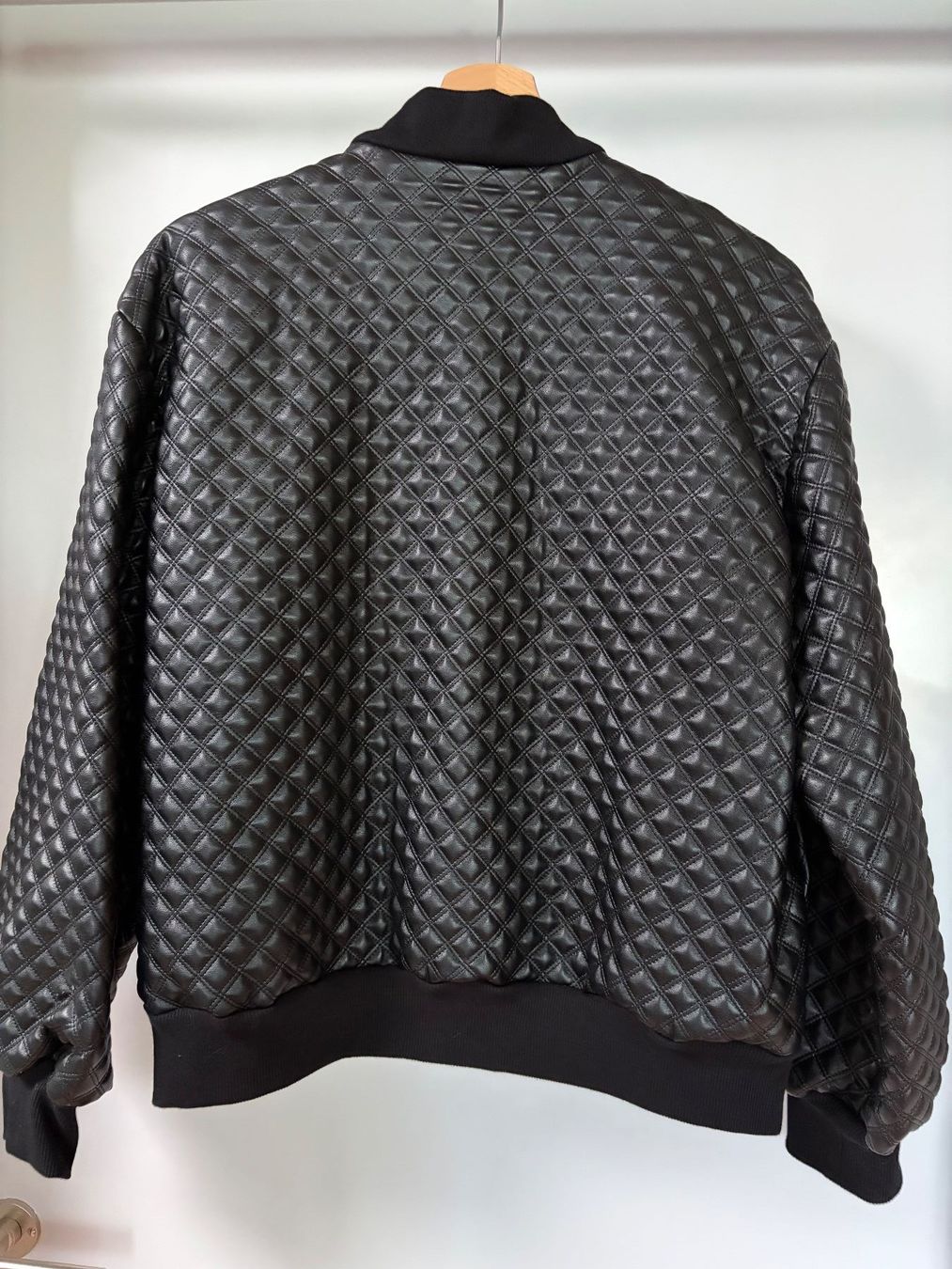 Giacche: Jacke aus Kunstleder – Usato da Frauenfeld venduto da SuterFrauenfeld 2