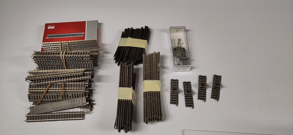 919012 N Gleisset D1 - Modelleisenbahn Gleise Set Mit Weichen Für Spur N