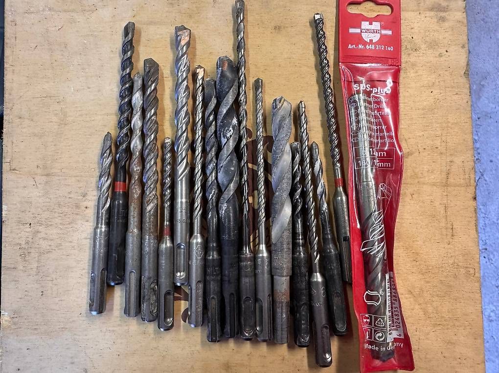 Tutti gli attrezzi: Marteau-perforateur Dewalt type 2 – Usato da Correvon venduto da EstebanEnero 2