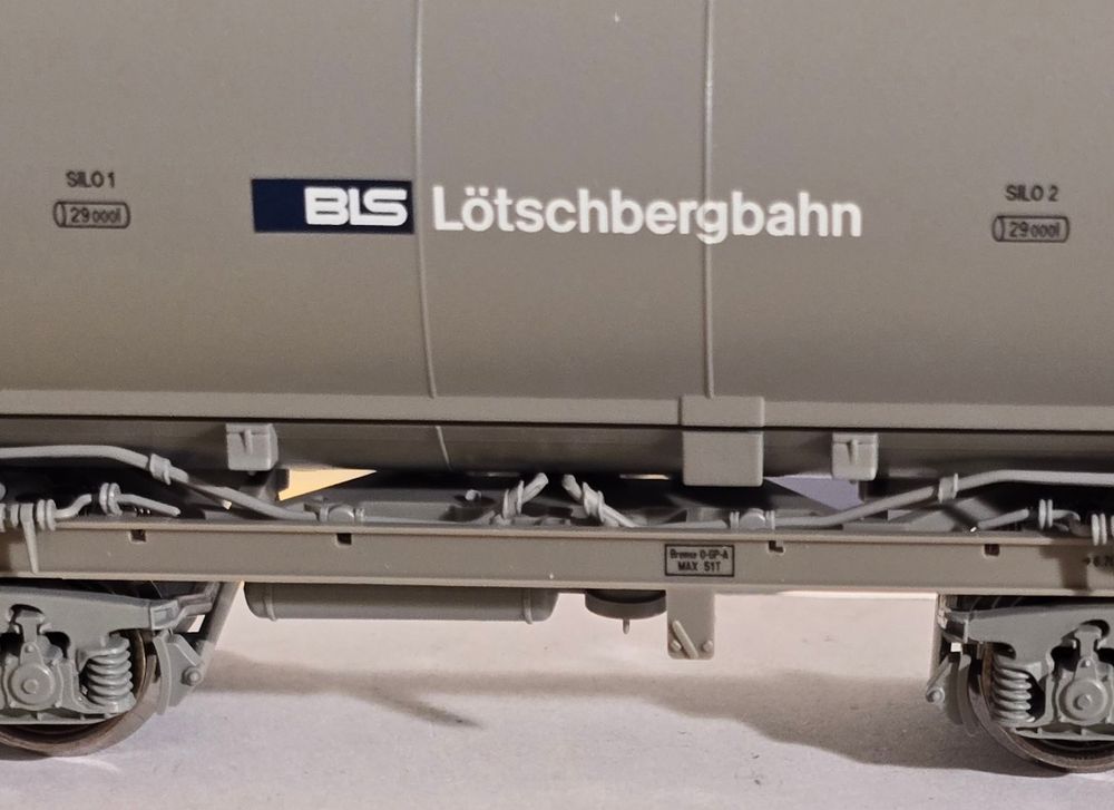 ROCO 46852 - BLS - STAUBSILOWAGEN - Uacs - NEU (Gebraucht) in Biel ...
