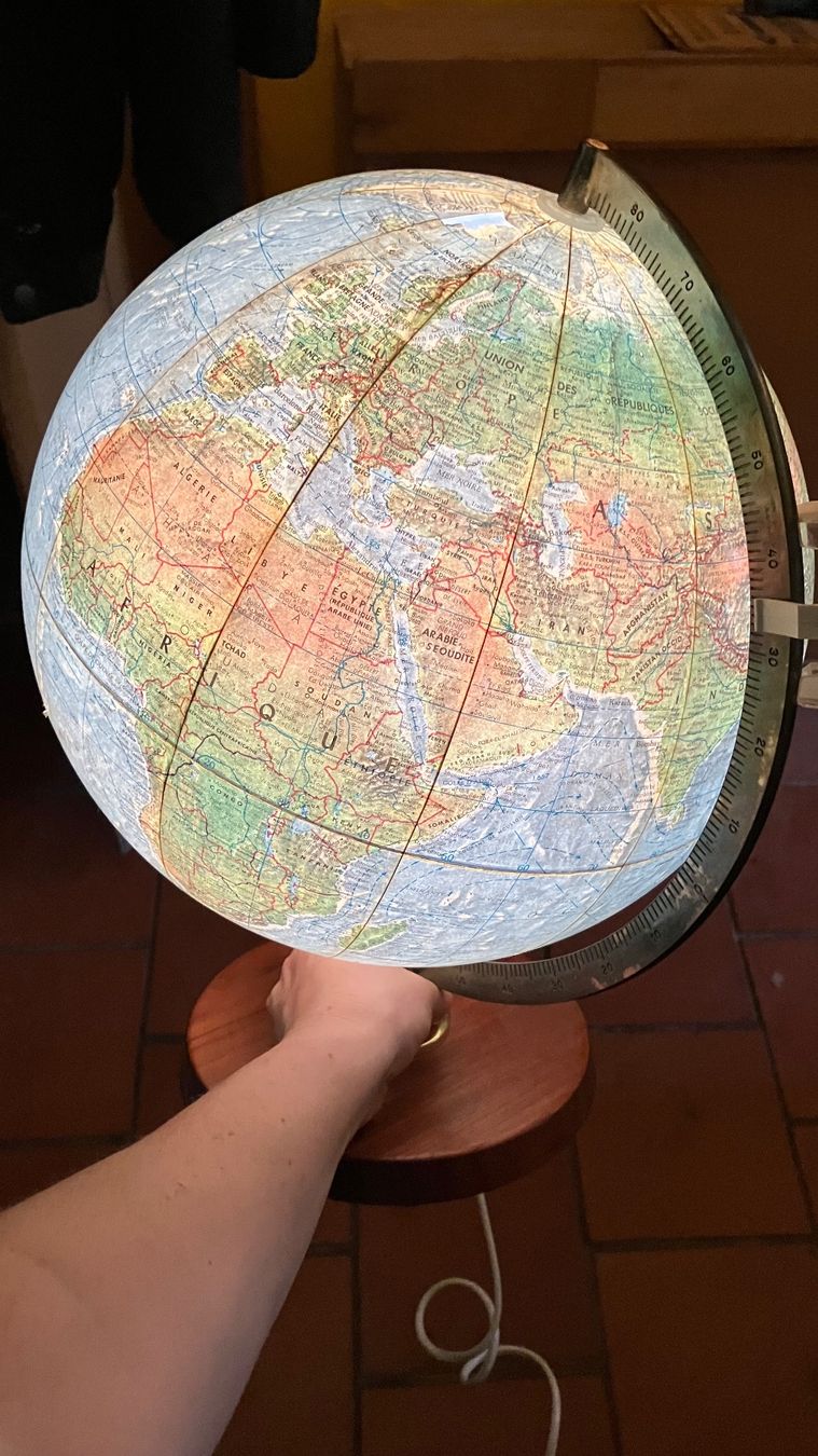 Altro in Decorazioni & Accessori: Globe terrestre vintage Erdkugel Mappemonde Danemark éclairé – Usato da St-Cierges venduto da LeRegain 2