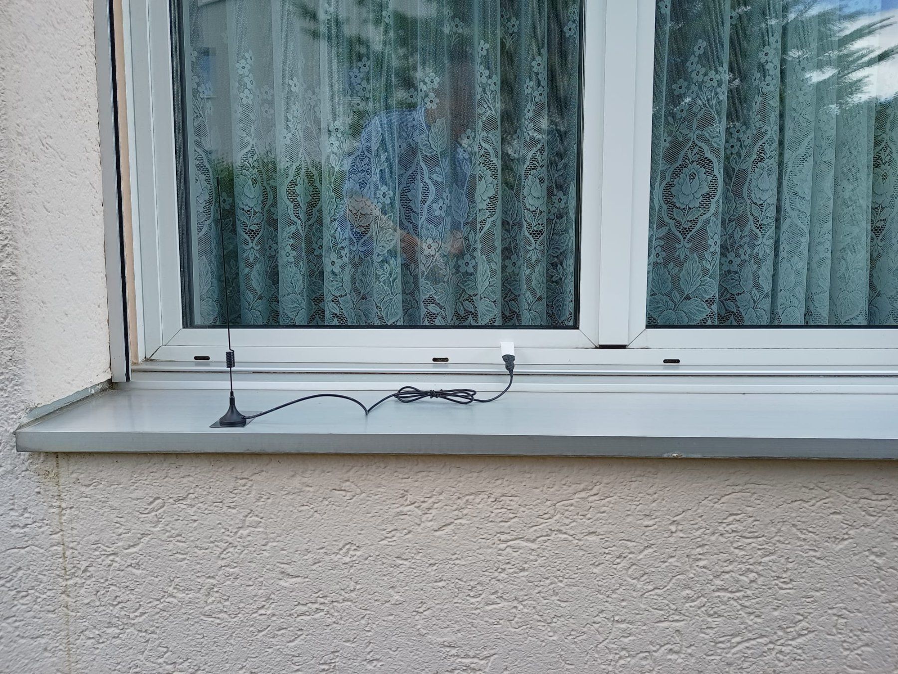 Radiocomunicazione: DAB+ Empfangsantennen-Kit Fenstersimsantenne – Nuovo e nell'imballaggio originale da Unterägeri venduto da sumatronic 4