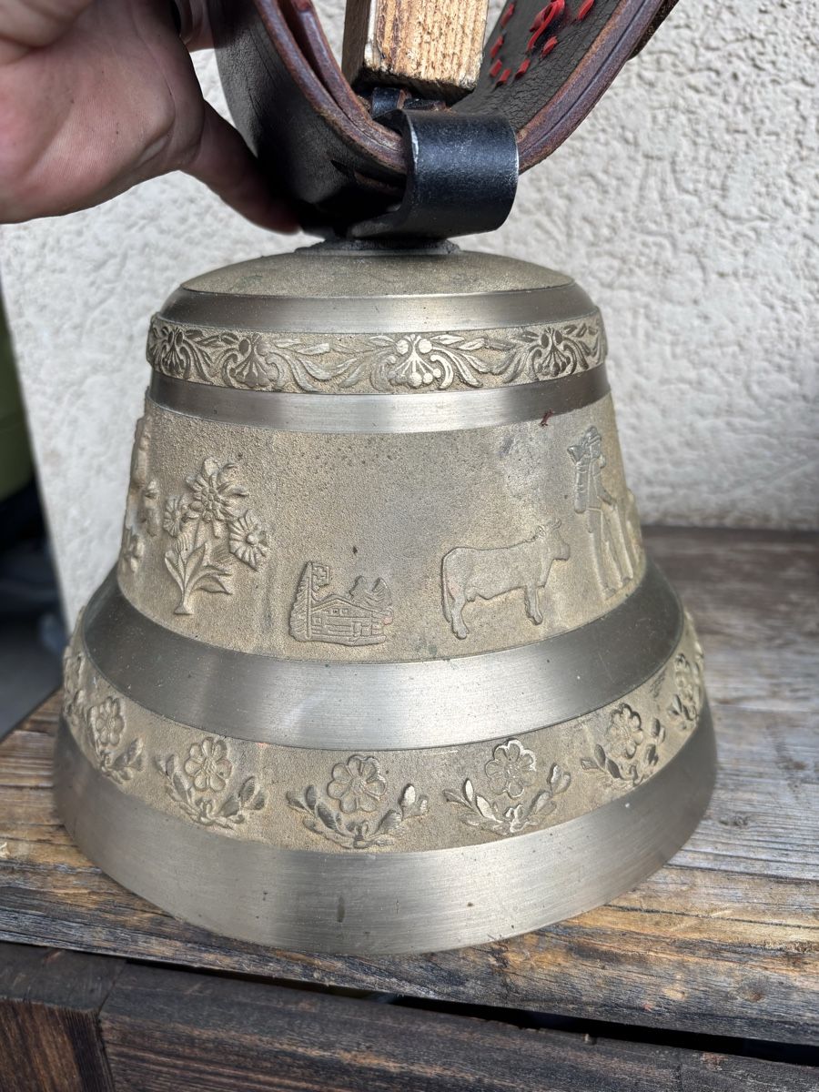 Glocken & Treicheln: Neuwertige Glocke. – Gebraucht aus Schangnau von Roseggli82 7
