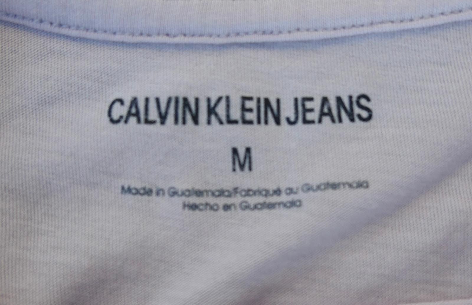 Calvin Klein T-shirts: T-Shirt – D'occasion à Münchenbuchsee par Yothu 3