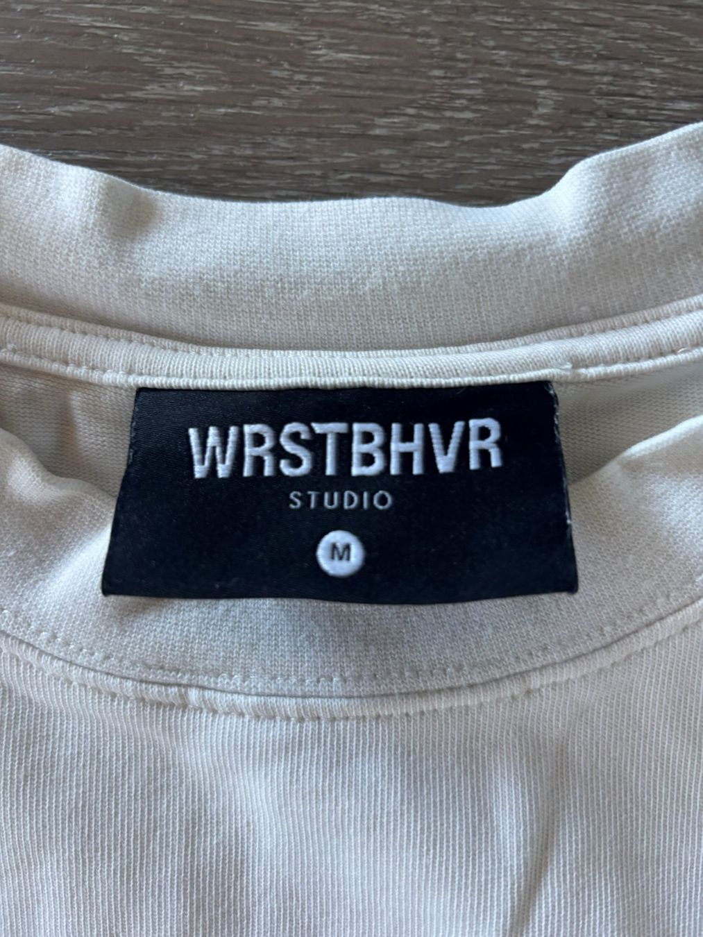 T-Shirts: Worst Behavior T-Shirt – Grösse M – Gebraucht aus Schnottwil von lo2426 1