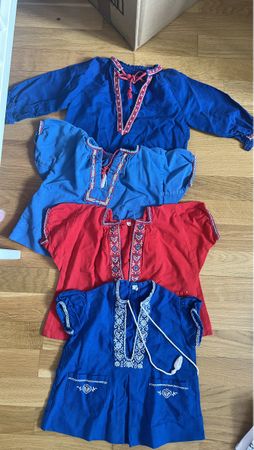 Traditionelle Schweizer Trachtenblusen, Kindergrösse 80-86
