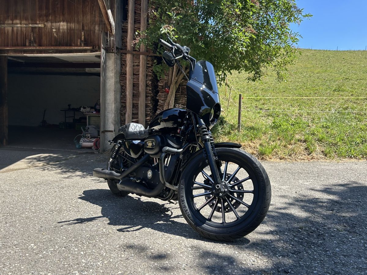 Harley-Davidson Chopper: Harley-Davidson XL883N Iron – Usato da Landiswil venduto da RaffyS.