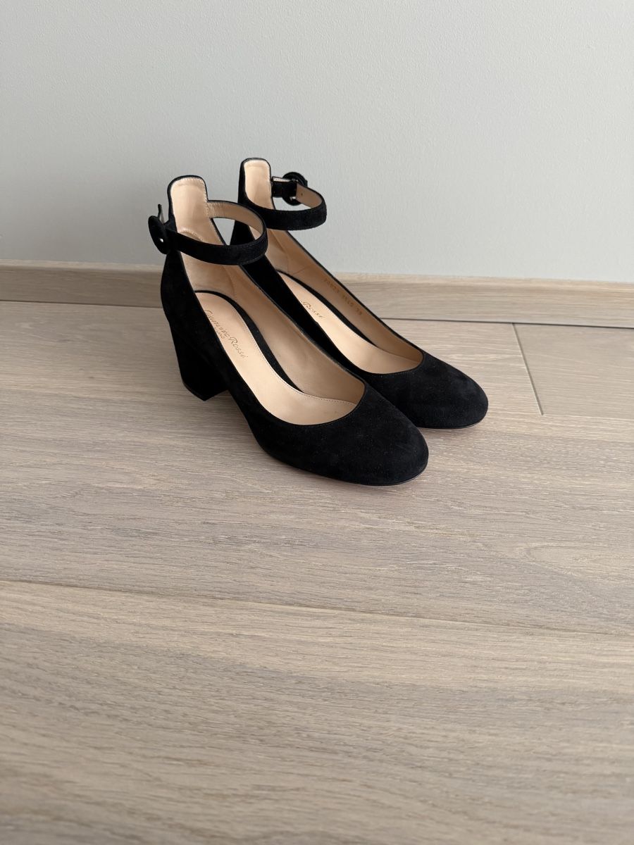 Gianvito Rossi Chaussures femmes: Gianvito Rossi – D'occasion à Erlenbach ZH par mpsy