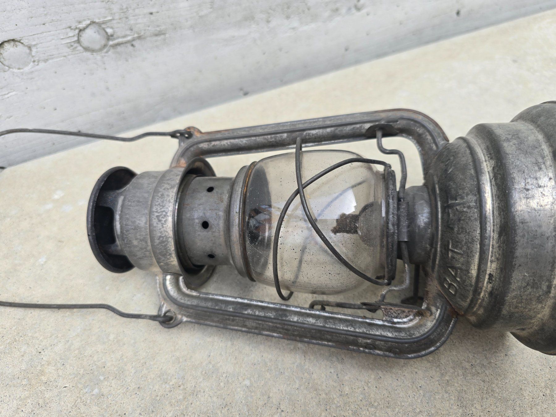 Lampade: Antike BAT 159 Fledermaus Petroleumlampe – Usato da Zofingen venduto da Loop_ReSale 5