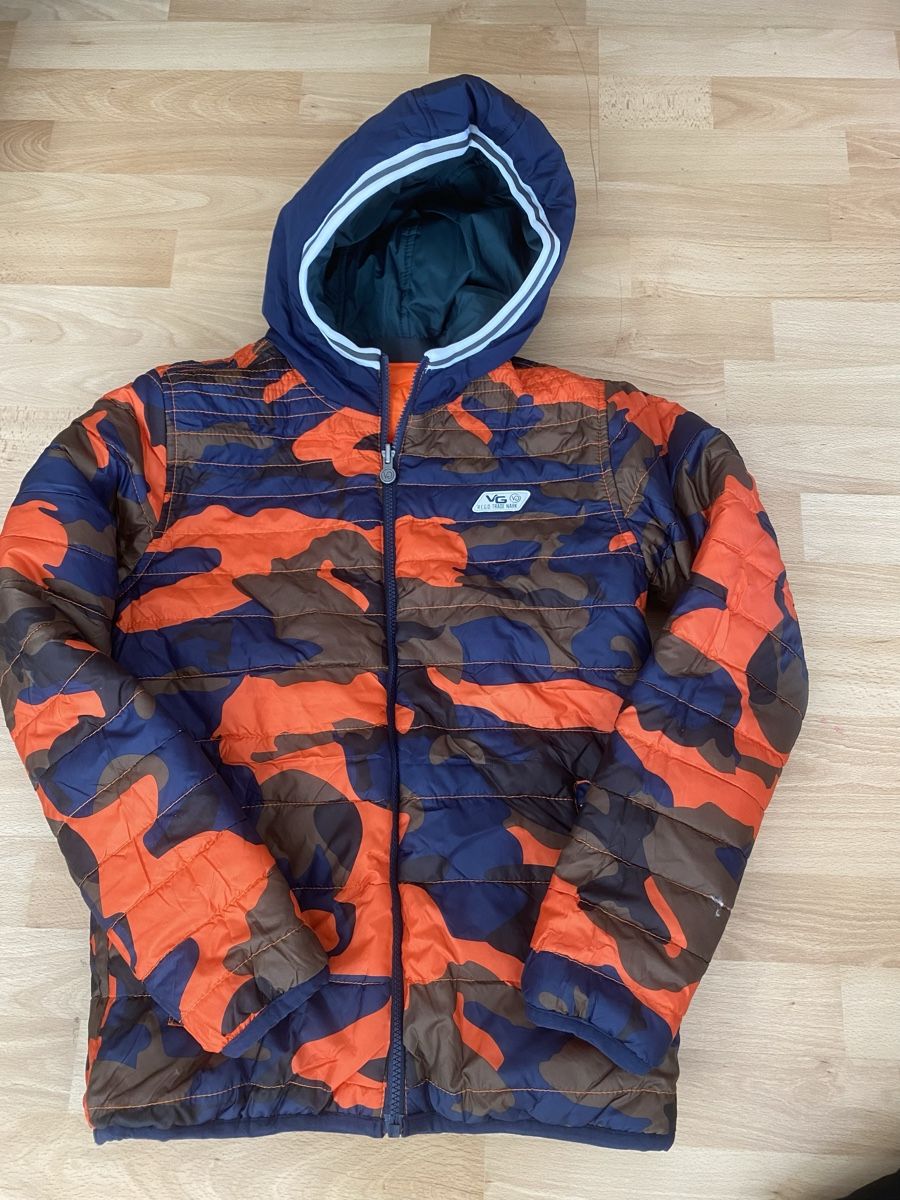 Vingino Vestes & Manteaux: Veste 14 ans réversible marque Vingino – D'occasion à Tavannes par calimero1012
