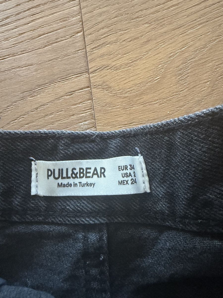 Pull&Bear Jeans: Jeans Shorts Pull&Bear schwarz – Gebraucht aus Meilen von laraherre 2
