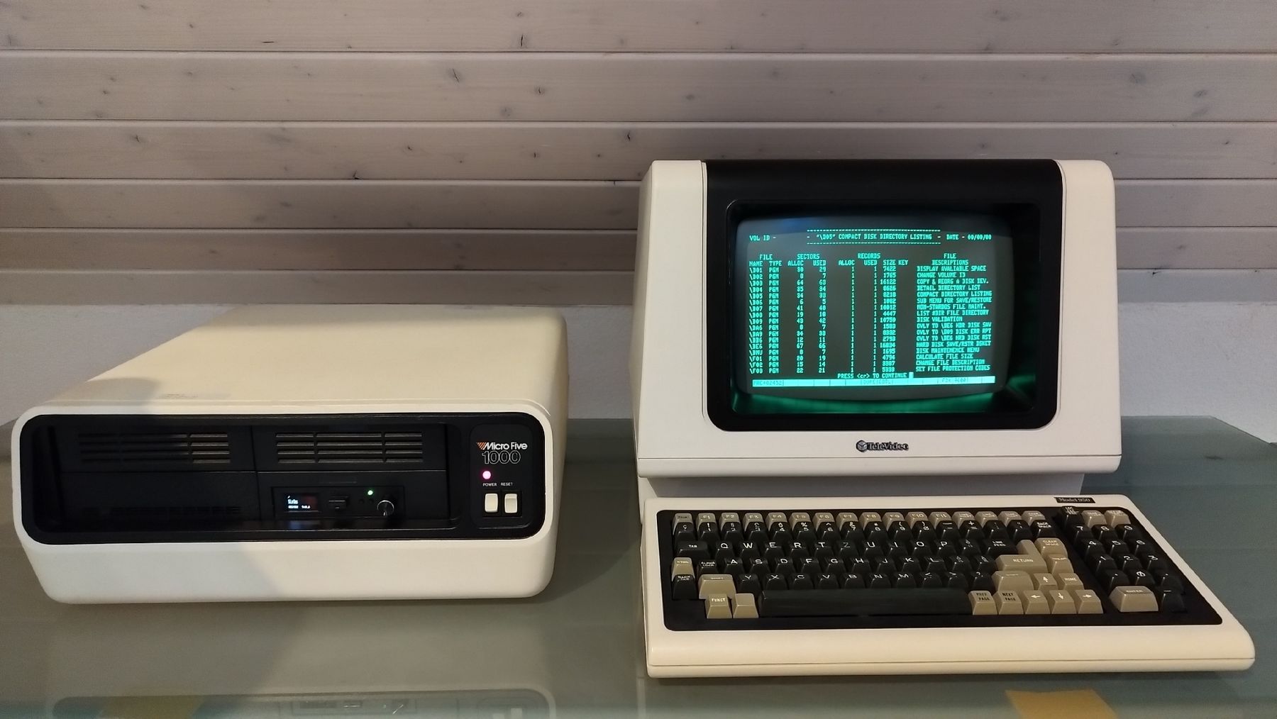 PCs: MicroFive 1000 + Televideo 925 – Gebraucht aus Domdidier von look80486 8