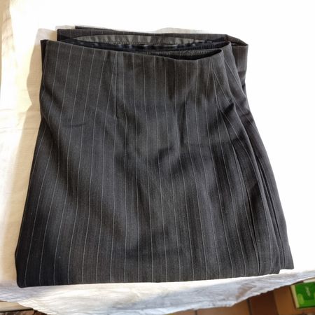 Eleganter Rock mit feinen blauen Streifen Gr. 42 SCOOTER