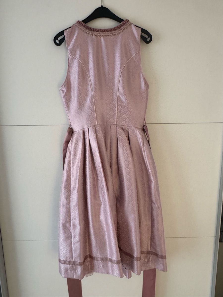 Krüger Robes: Krüger Dirndl Gr. 36 Rosa inkl Dirndbluse – Neuf avec emballage d'origine à Hausen AG par NiVaMa 4