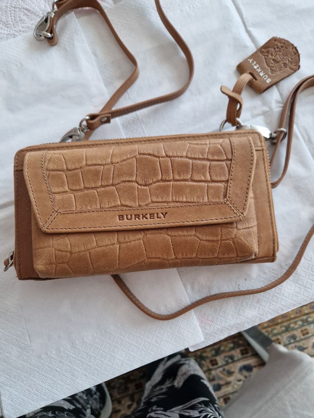 Borse da donna: Umhängetasche cognac Leder neu – Nuovo (secondo la descrizione) da Gelterkinden venduto da amalfi46