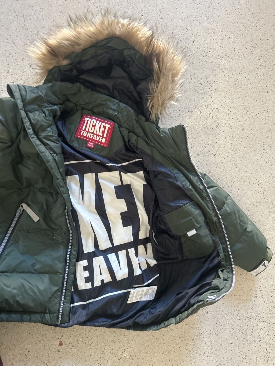 Jacken & Mäntel: Winterjacke – Gebraucht aus HORGEN von REINA2020 2