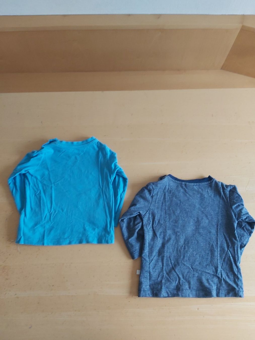 Kleiderpakete & -sets: Pullover blau  Gr.74 & 74/80 – Gebraucht aus Disentis/Mustér von epa_862v 1