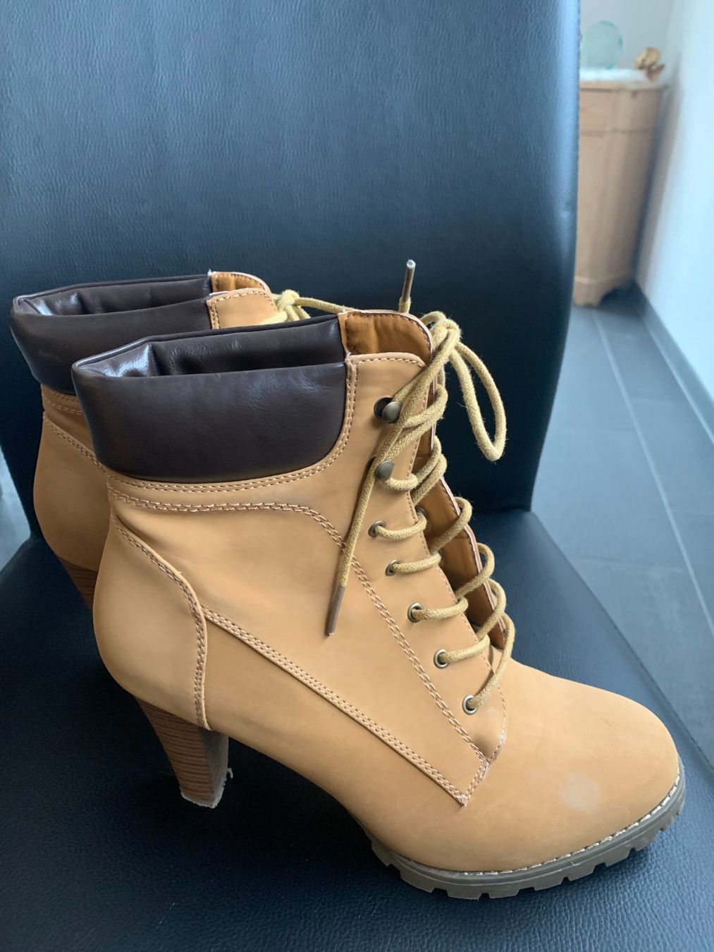 Scarpe da donna: Damen-Stiefeletten camel Gr.41 – Nuovo (secondo la descrizione) da Azmoos venduto da Verwir64 1