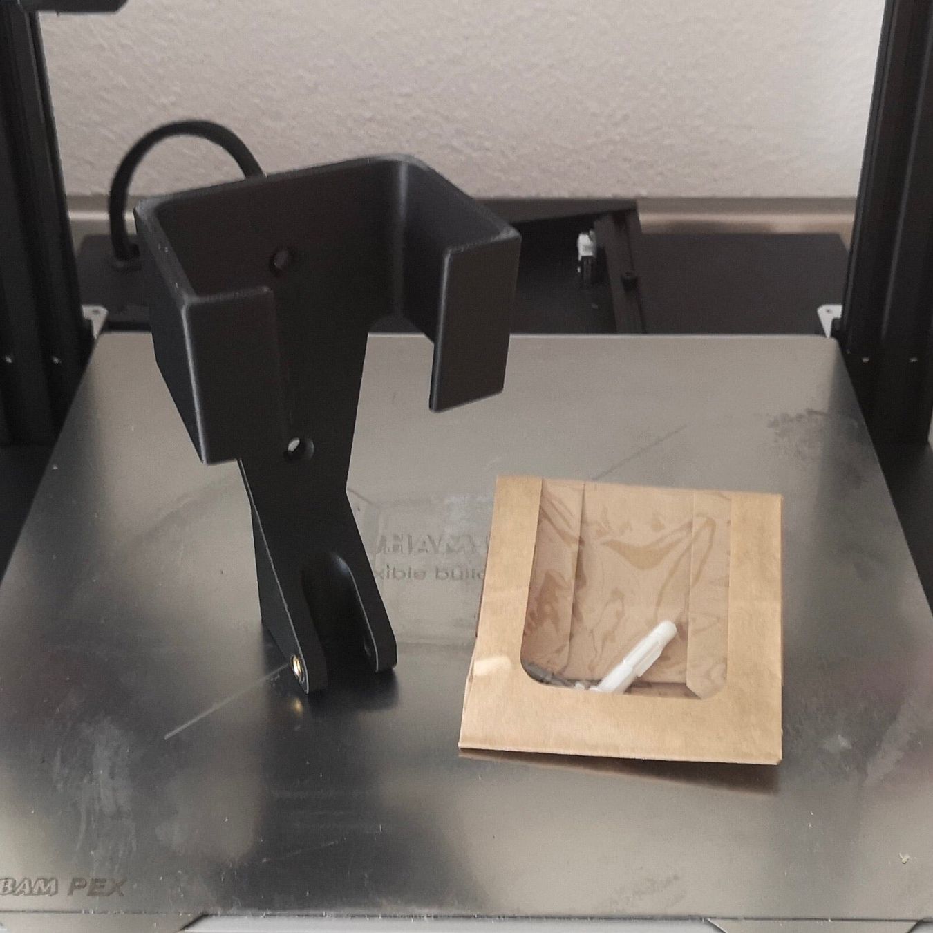 Wandhalterungen: UMC Wandhalter Tesla Model S/3/X/Y – Neu und originalverpackt aus Dietikon von e-car-shop.schweiz 1