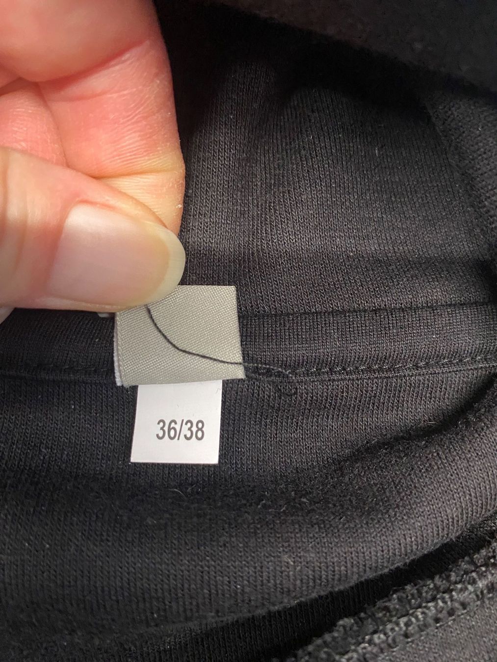 Bench Maglioni & Felpe: Bench Longpulli, schwarz, Gr. 36/38, super Zustand! – Usato da Dettighofen venduto da kk333 2