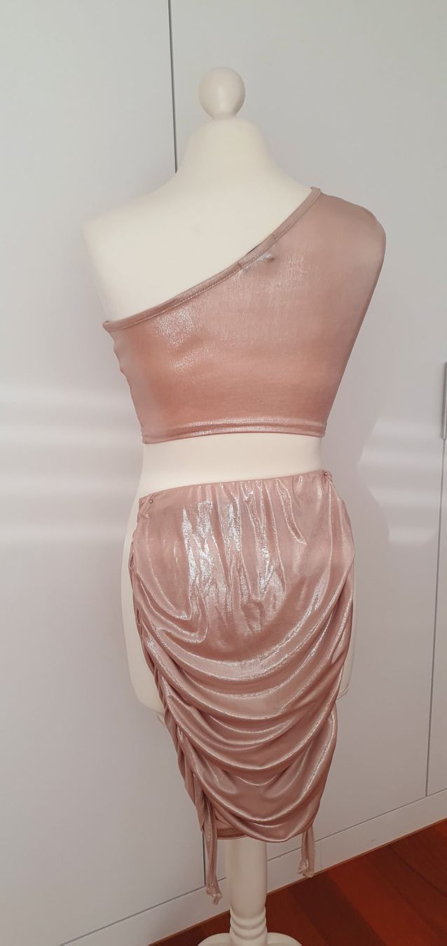 Vestiti: Champagnefarbenes Party Set Gr XS/34 – Usato da Stansstad venduto da InStyle8 2