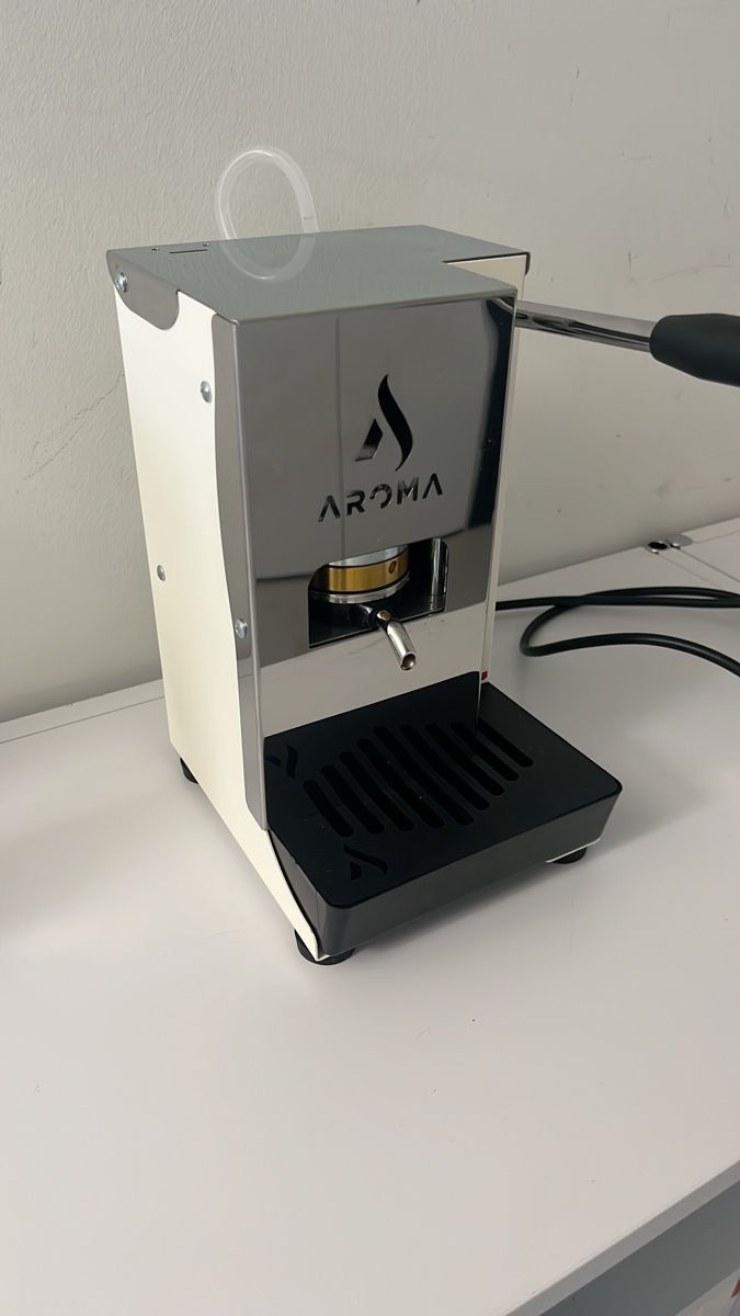 Macchine per caffè & Macchine per espresso: Aroma Espressomaschine plus 35 Pads/Garantie 2031! – Nuovo (secondo la descrizione) da Neerach venduto da Muki_1981 2