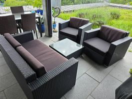 Rattan Lounge